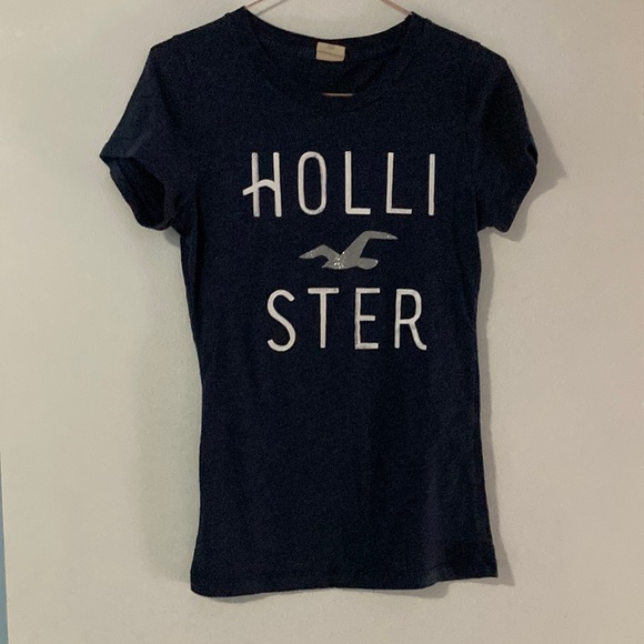 Hollister tshirt - Picture 1 of 6